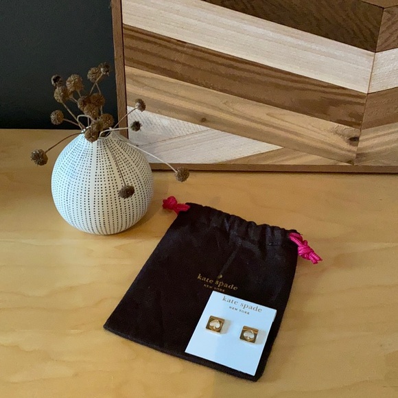 Earrings Kate Spade “Hole Punch” in Gold - Picture 3 of 5